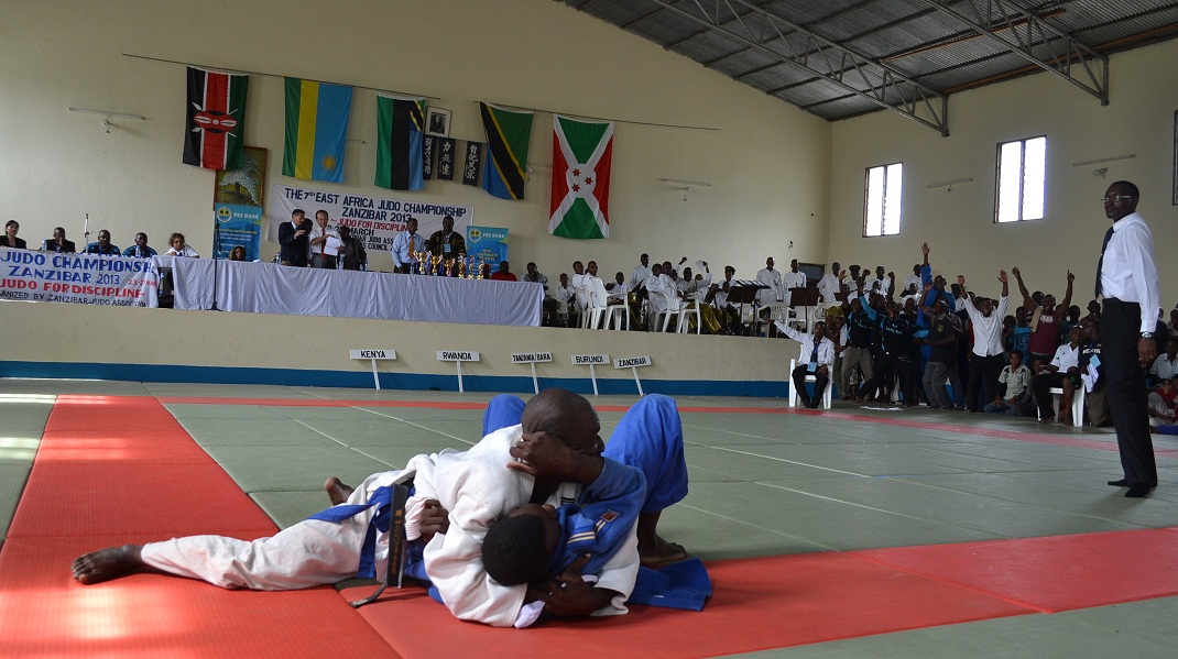 THE RESULT OF ZANZIBAR -THE 7TH EAST AFRICA JUDO CHAMPIONSHIP～東アフリカ柔道大会結果ザンジバル_a0088841_1164968.jpg