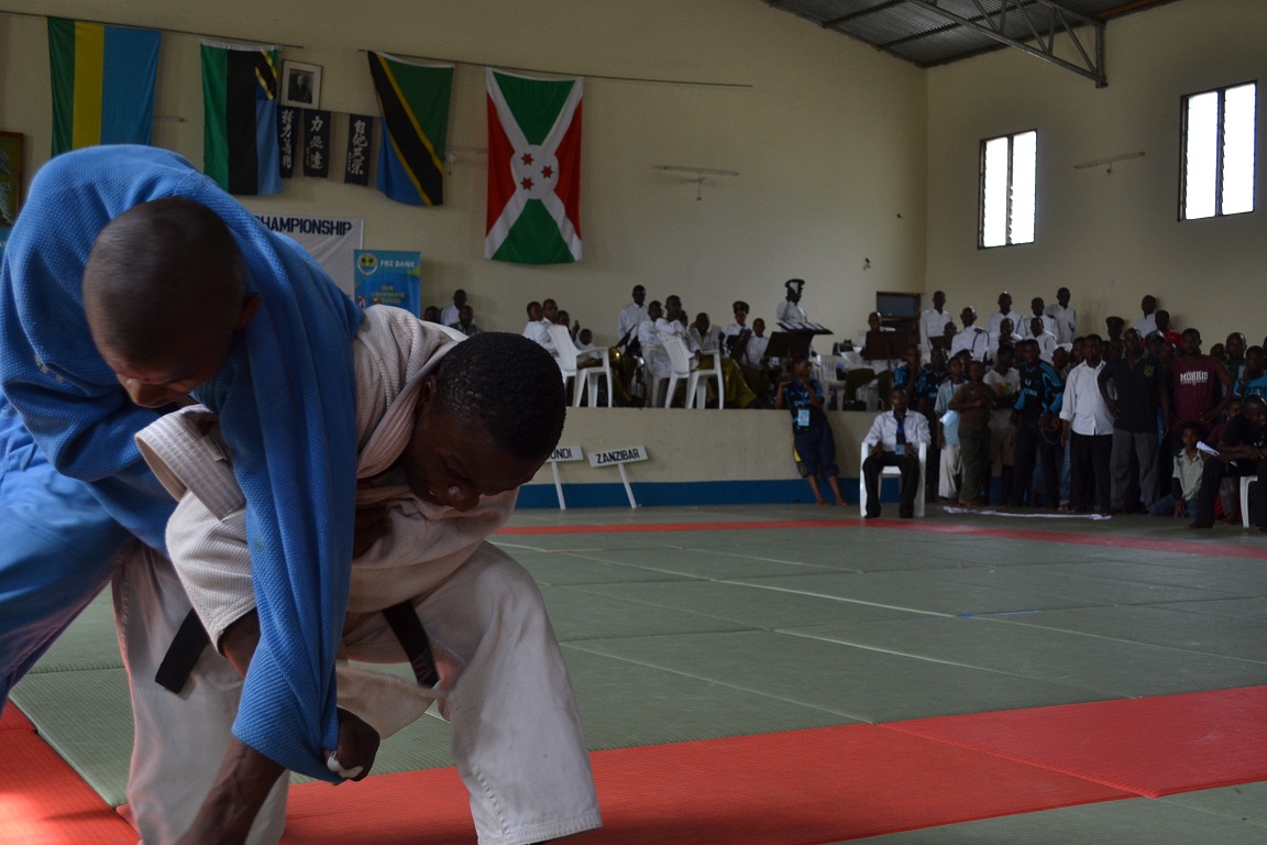 THE RESULT OF ZANZIBAR -THE 7TH EAST AFRICA JUDO CHAMPIONSHIP～東アフリカ柔道大会結果ザンジバル_a0088841_1203852.jpg