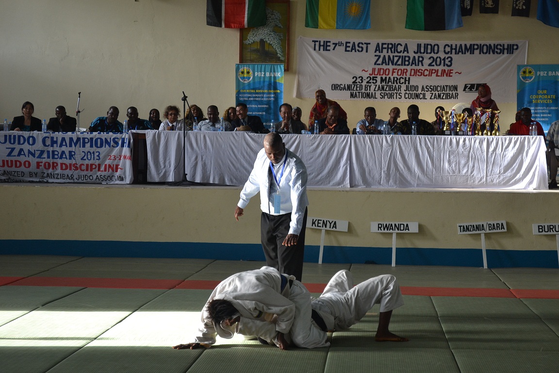 THE RESULT OF ZANZIBAR -THE 7TH EAST AFRICA JUDO CHAMPIONSHIP～東アフリカ柔道大会結果ザンジバル_a0088841_1271716.jpg