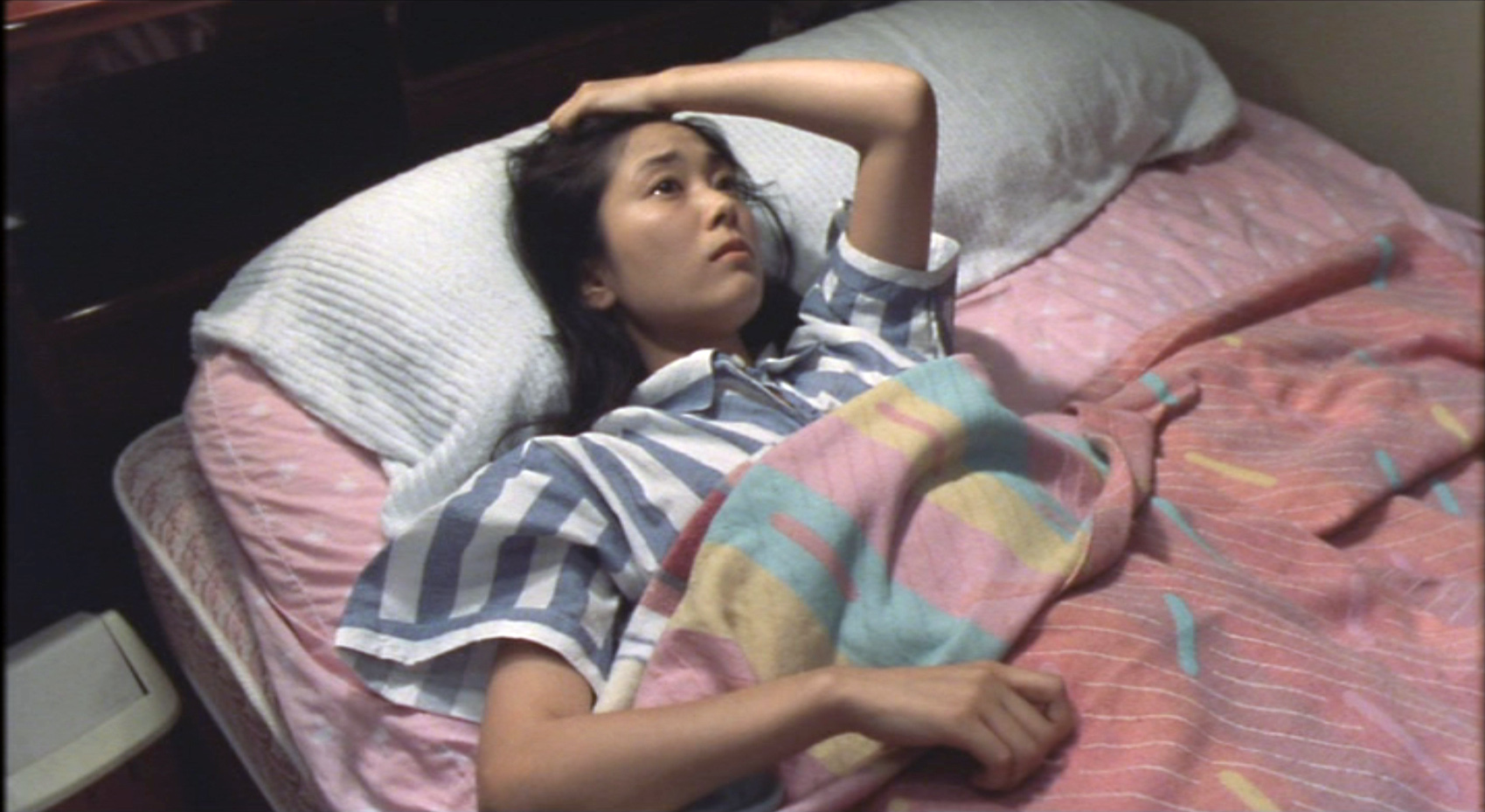 手塚理美（てづか・さとみ）「リボルバー」（1988）《後編》_e0042361_17501578.jpg