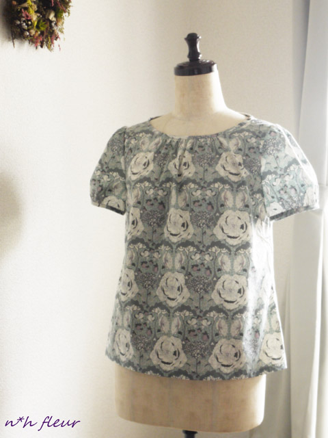 オーダー*リバティ*Cindy\'s Gardenのほんのりパフのブラウス&Pebbleのグラニーバッグ*_b0238766_1142281.jpg