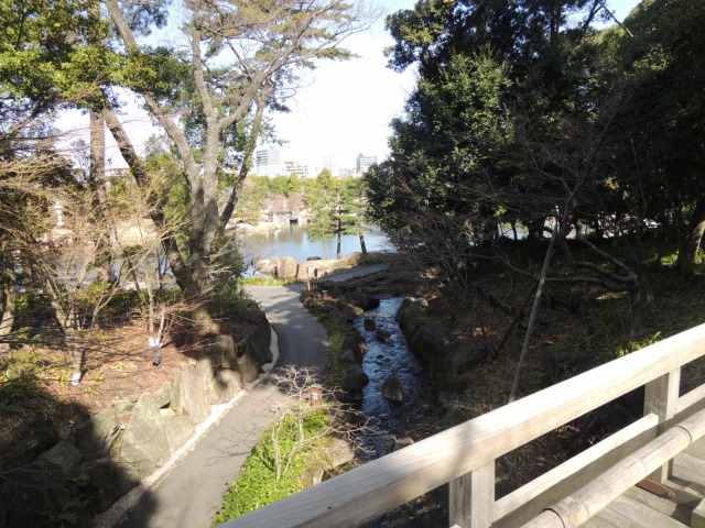 名古屋建築見学　その1　徳川園「大曽根の瀧」_b0140276_8505920.jpg