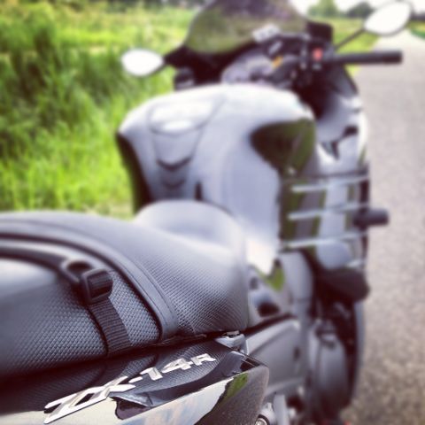 ZX-14Rの荷かけフックとツーリングネット : Tashi's,,,,