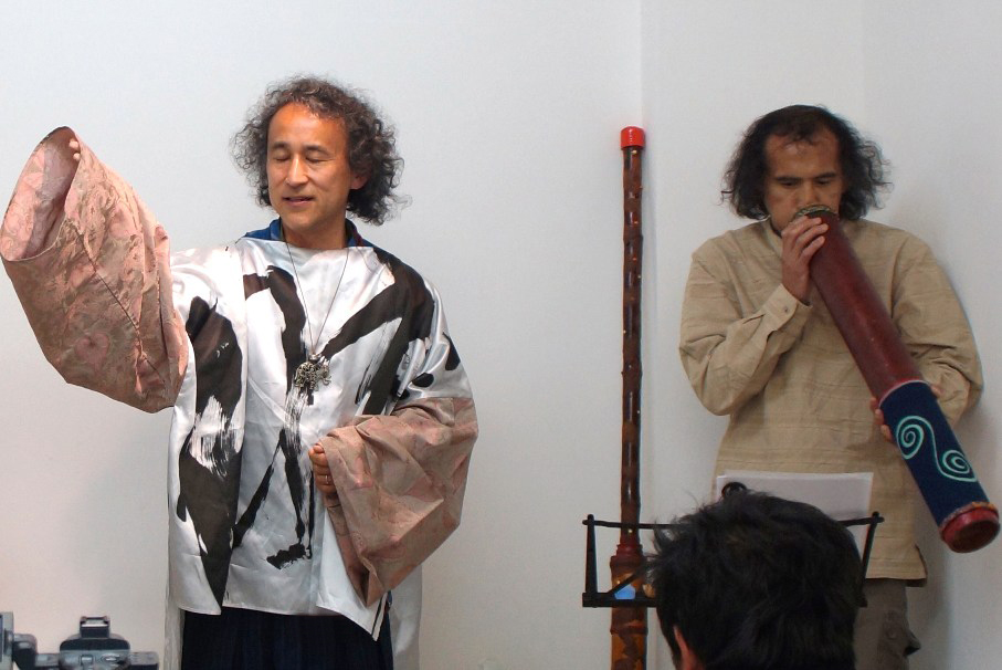 『水宮の丘の上』&『のら暦』春の章上映+ライヴご来場御礼~今日31日(日)アートイマジン「小品展」在廊_f0006713_8565846.jpg