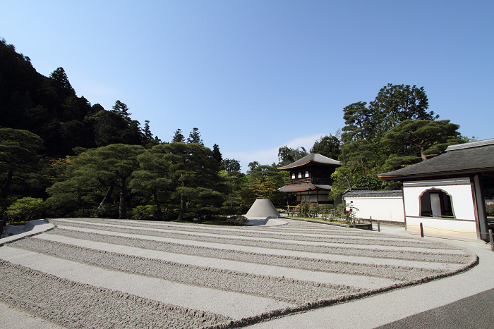 新緑の哲学の道巡り －銀閣寺（前編）－_b0169330_2249916.jpg