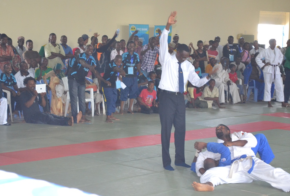 THE RESULT OF ZANZIBAR -THE 7TH EAST AFRICA JUDO CHAMPIONSHIP～東アフリカ柔道大会結果ザンジバル_a0088841_2251657.jpg