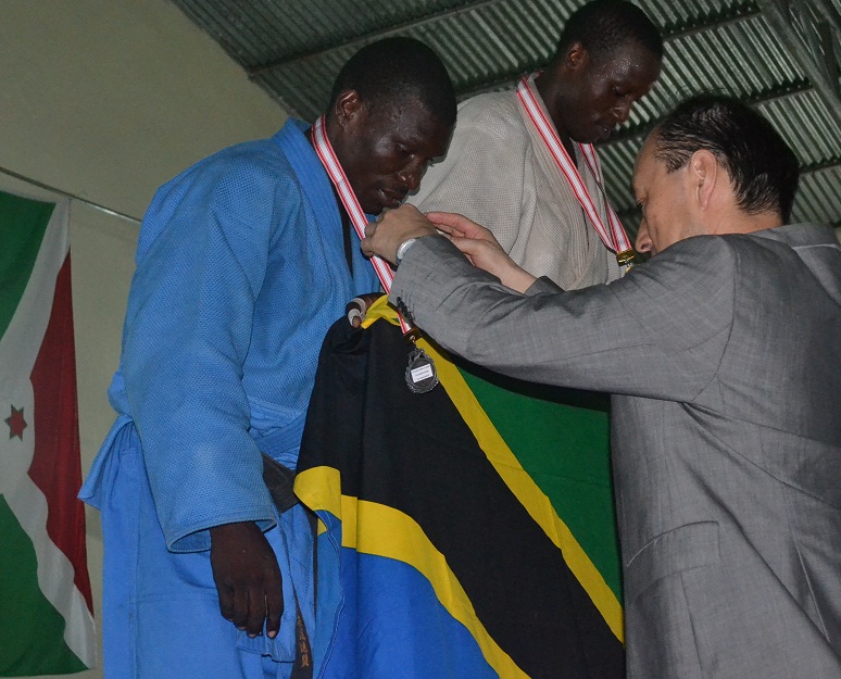 THE RESULT OF ZANZIBAR -THE 7TH EAST AFRICA JUDO CHAMPIONSHIP～東アフリカ柔道大会結果ザンジバル_a0088841_2320238.jpg