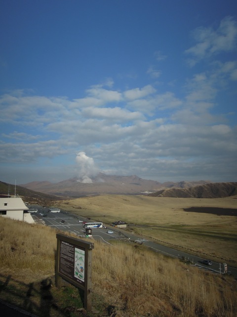 阿蘇山周辺まで春のドライブ _d0195183_2255779.jpg