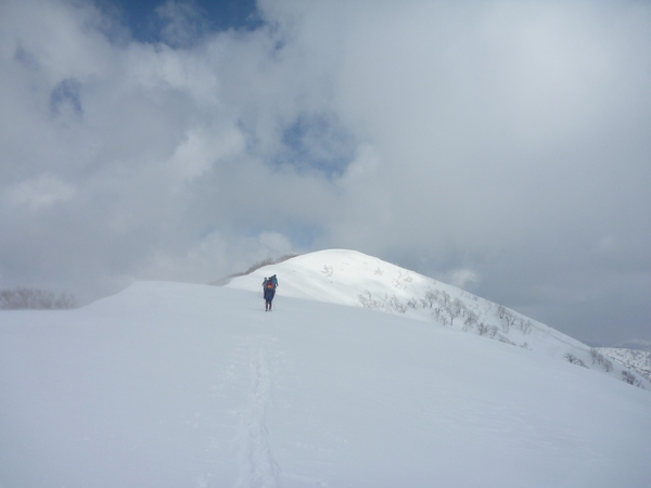 ヤチナイ川～八内岳（944㍍）=2013年3月30日_a0141678_142178.jpg