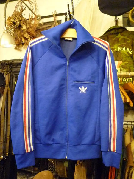 adidasそして・・・チャベス!(最後までちゃんと見てね)_f0180307_21574566.jpg