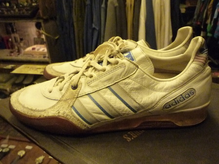 adidasそして・・・チャベス!(最後までちゃんと見てね)_f0180307_22222254.jpg