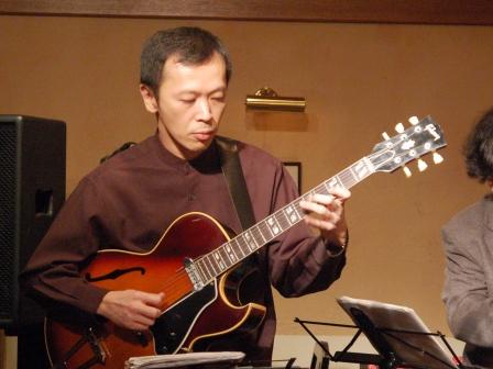 本日4月2日(火)は新宿Jで足立直子リーダーライブ!西村俊哉G 楠直孝Org 秋葉正樹Ds_f0178313_1345218.jpg