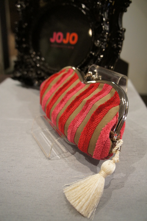 JOJO Megane Pouch ネット販売開始_b0115615_14551079.jpg