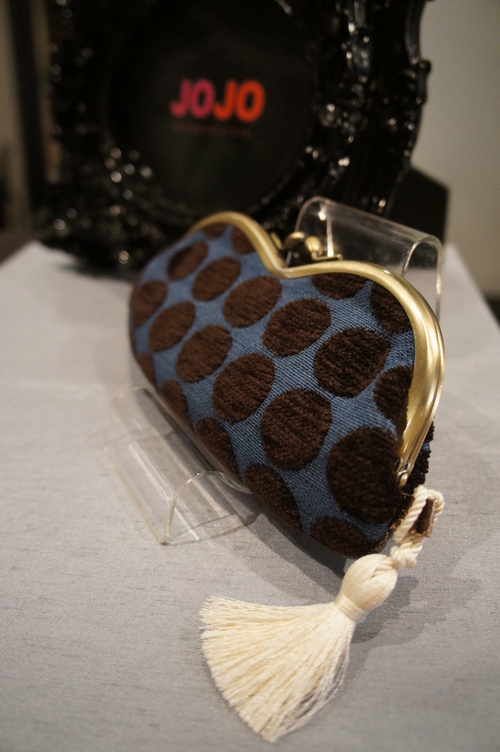 JOJO Megane Pouch ネット販売開始_b0115615_14563642.jpg