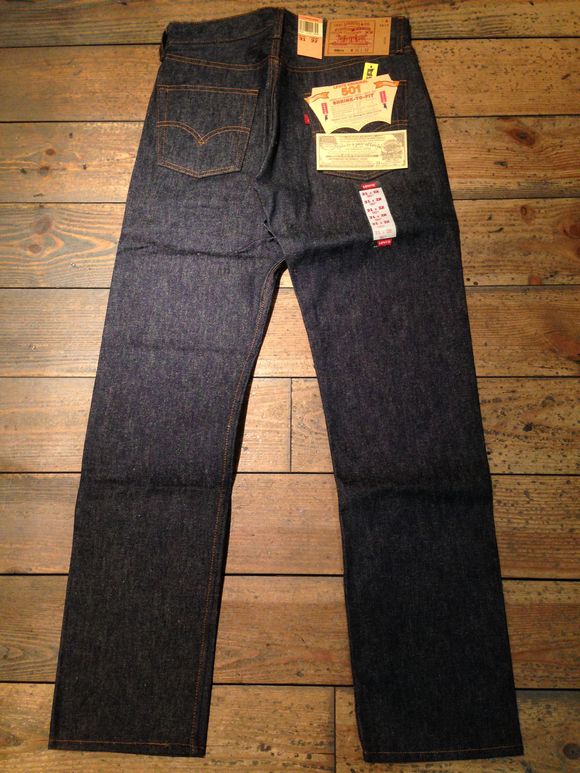 4月6日(土)大阪店スーペリア入荷!①デッドストックアイテム編!Made In USA Levi\'s 501!!(大阪アメ村店)_c0078587_20432453.jpg