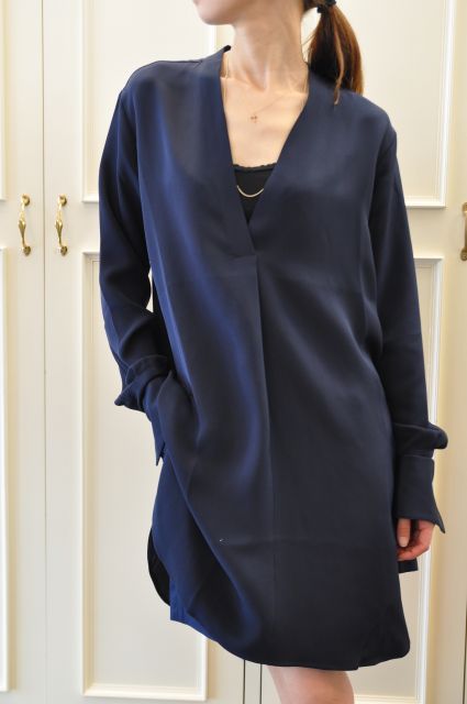 ロングシャツと言えば・・・ STUDIO NICHOLSON._b0110586_20381033.jpg