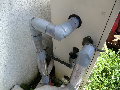 給湯器保温材のネコ被害 対策 大工さんが木造住宅作ってるよ 給湯器保温材のネコ被害 対策 大工さんが木造住宅作ってるよ