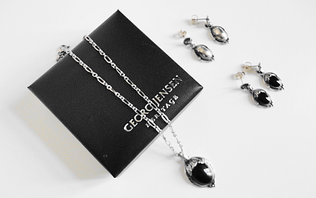 GEORG JENSEN 廃盤 2010年 イヤーズ・ペンダント & イヤリング _f0182951_1555280.jpg