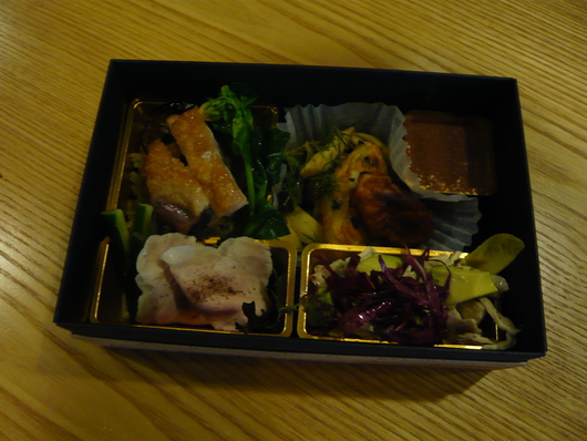 久々のお弁当。_e0237660_17345751.jpg