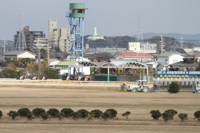 2011年12月23日（金） 荒尾競馬 5R 荒尾競馬厩務員会特選 2歳1組 その2_a0077663_18302129.jpg