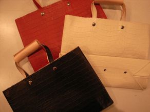 \"M&K 紙袋のような革バック ヨコ S\"ってこんなこと。_c0140560_11274830.jpg