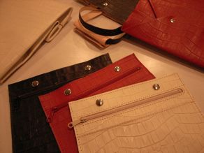 \"M&K 紙袋のような革バック ヨコ S\"ってこんなこと。_c0140560_1128586.jpg