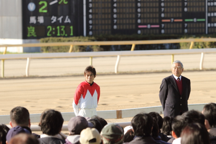 2011年12月23日(金) 荒尾競馬 8R 九州スポーツ杯 第6回 肥後の国グランプリ オープン その2_a0077663_783490.jpg