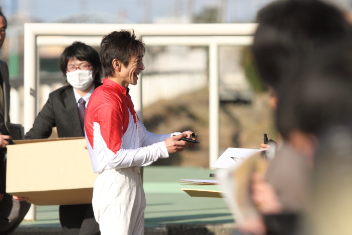 2011年12月23日（金） 荒尾競馬 8R 九州スポーツ杯 第6回 肥後の国グランプリ オープン その2_a0077663_783662.jpg