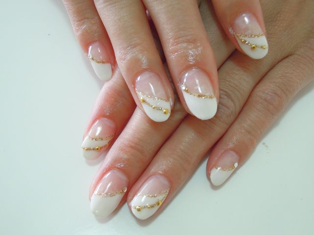 white Nail_a0239065_1647273.jpg