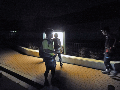 b0108100_101727100.gif