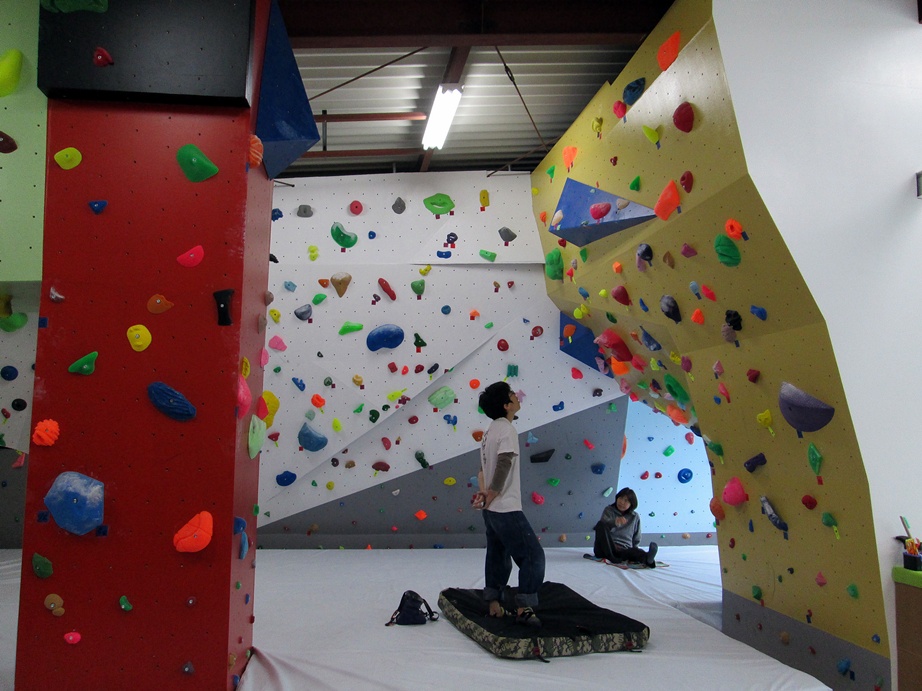 Bouldering gym・ROCKESTRA open !!_f0050226_0513263.jpg