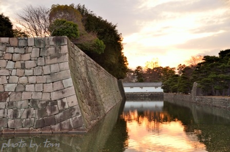 京を歩く～洛中「夕暮れの二条城」 _b0155692_1325043.jpg