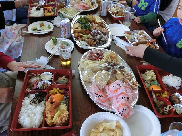 大盛況だった駿河台三丁目の「室内花見会」_f0141310_7414169.jpg