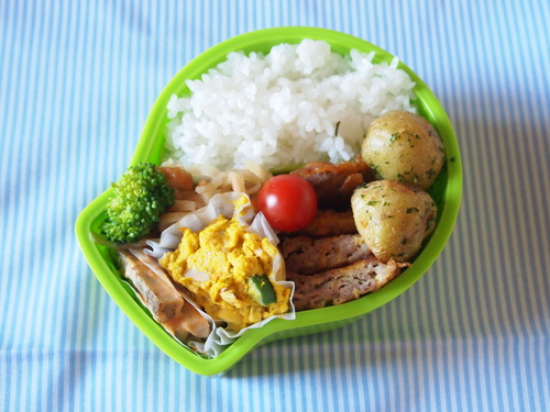 ポークピカタ弁当☆2013.4.8_d0267341_857123.jpg