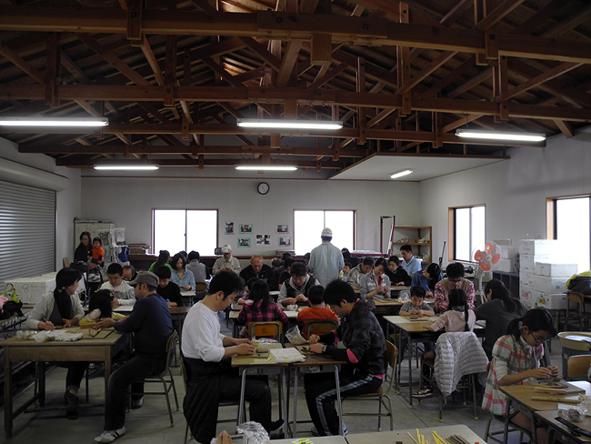 おかやま山陽高校でイヌ用タイル_b0052471_1812353.jpg