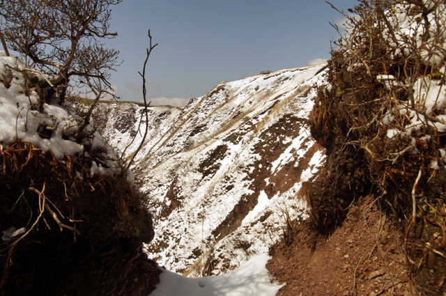 思わぬ雪の三瓶山①_f0214649_142940.jpg