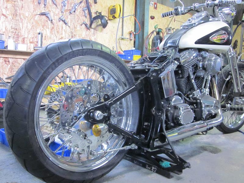 TC88 FXSTS : NUTS CUSTOM CYCLES TC88 FXSTS : NUTS CUSTOM CYCLES