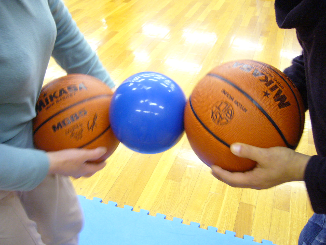 24年度最後のスポーツ_e0175651_16474591.jpg