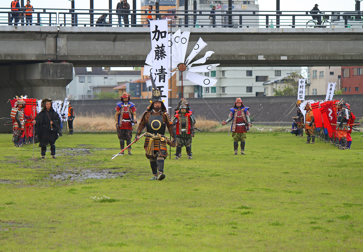 続　春のお城祭り。_b0044115_811325.jpg