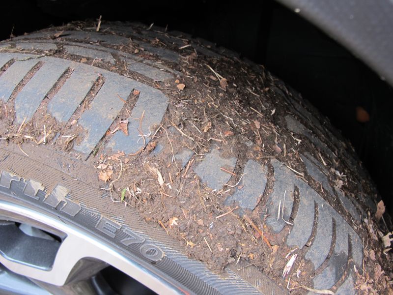 柔らかいスニーカーのようなトレッキングシューズ「SUBARU XV」(動画添付)_f0076731_2246047.jpg