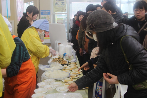 十和田の食を堪能　春のとわだぴあまつり_f0237658_1612884.jpg