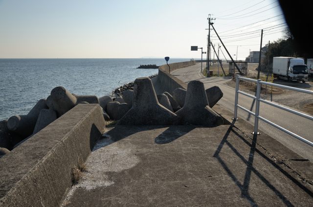 Day2-1・知多半島の東海岸をBromptonで南下_c0081462_2054568.jpg