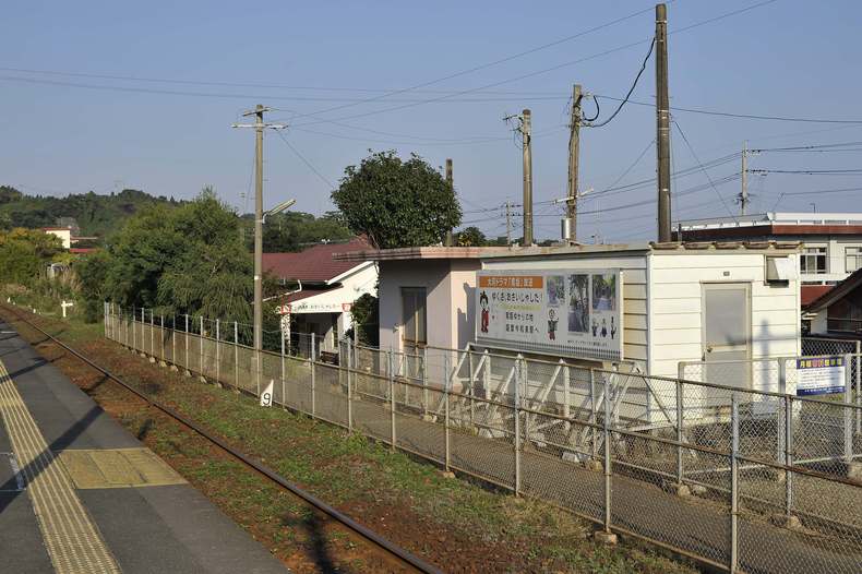 薩摩今和泉駅 城と銅像 写真訪問記