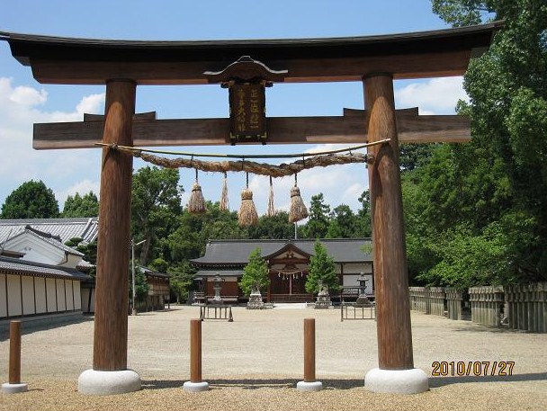 多神社（多坐弥志理都比古神社　おおにますみしりつひこじんじゃ）_d0287413_2312227.jpg