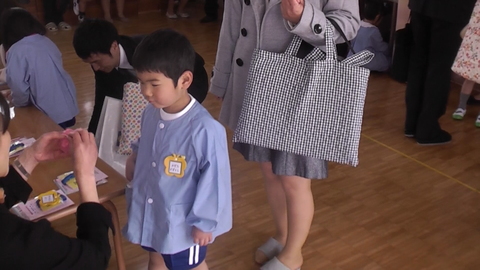 最後の、幼稚園送り出し_d0191262_1453182.jpg