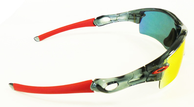 OAKLEYオークリースポーツスペシフィックアイウェア2013年春・新色クリスタルコレクションリリース!_c0003493_1043177.jpg