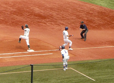 専修大対駒澤大 4月9日 東都大学野球1部_b0166128_8234598.jpg