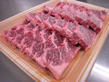 【いわいずみ短角牛】お肉の部位のご紹介：肩バラ・プレート_b0206037_1918556.jpg