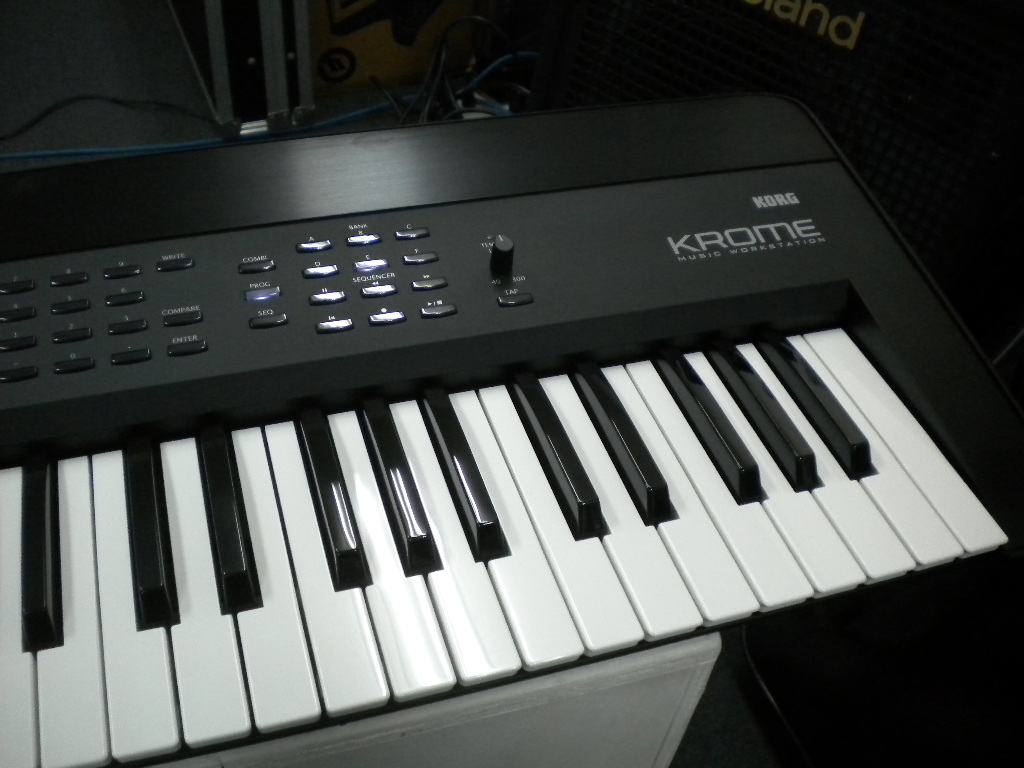 KORG KROME-73試奏記 : 風流音色まねゑもん KORG KROME-73試奏記 : 風流音色まねゑもん