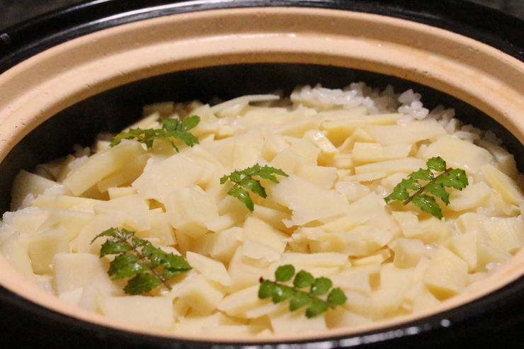 ♪　今年初めての　筍ご飯　と　わさび漬け　♪_d0260561_2124621.jpg